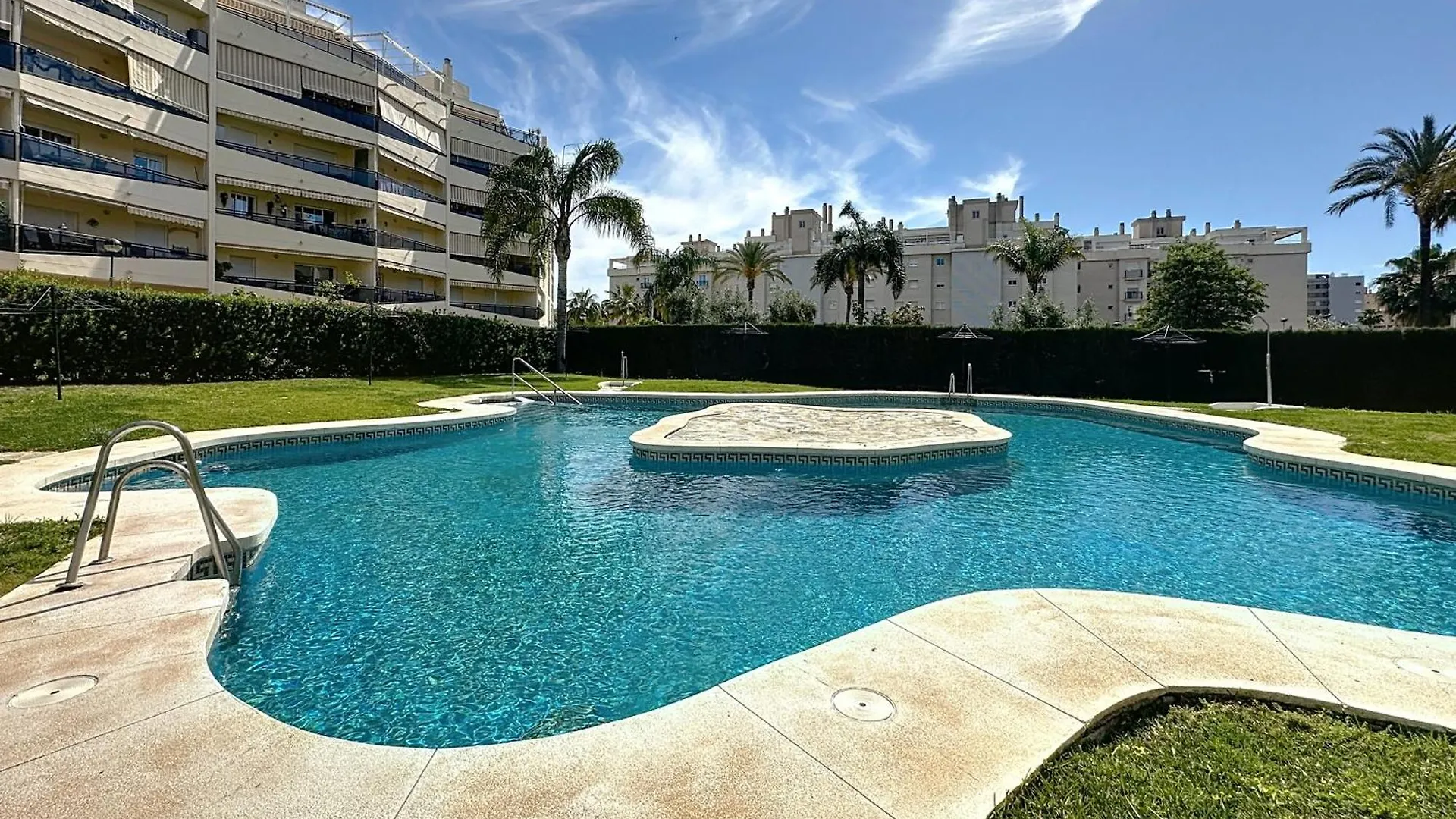 600 M Beach, Pool, Terrace, Wifi, 1 Bedroom Torremolinos