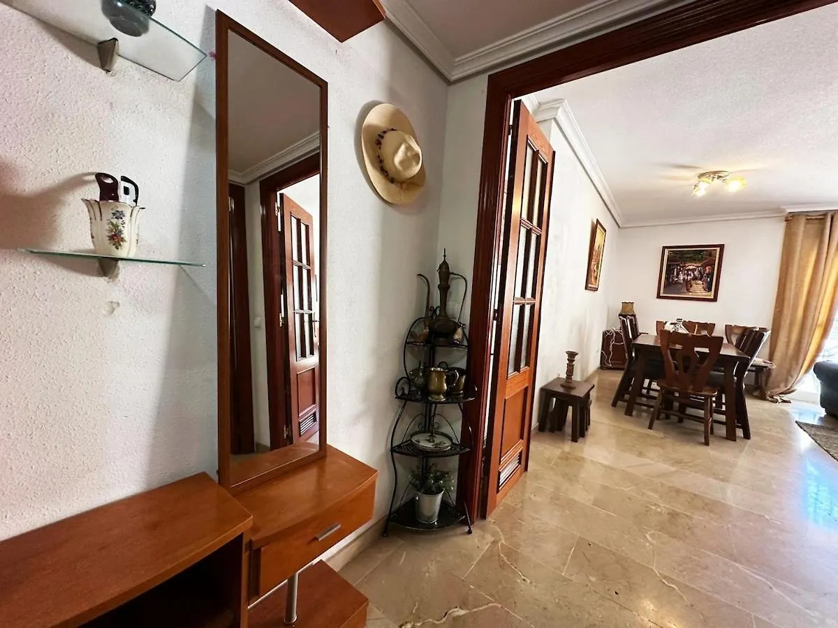 600 M Beach, Pool, Terrace, Wifi, 1 Bedroom Torremolinos Apartment